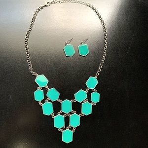 Necklace turquoise with silver metal withearrings